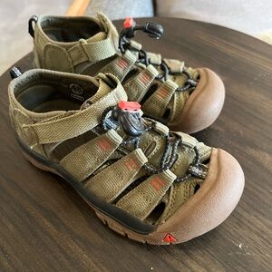 Kids Keen Outdoor Adventure Sandals - Green/brown size 13